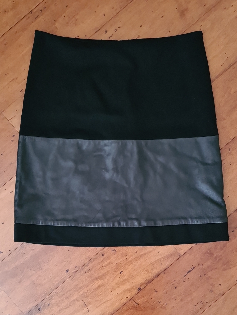 Diane Von Furstenberg Caitlin Ponte Knit with Leather Panel In Black